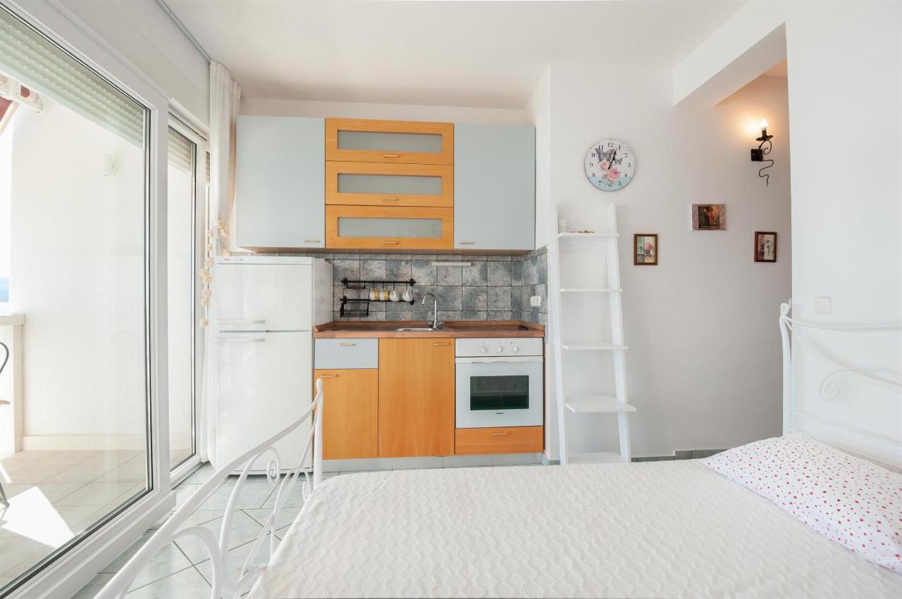 Apartments Gordana ロクヴァ・ロゴズニツァ エクステリア 写真