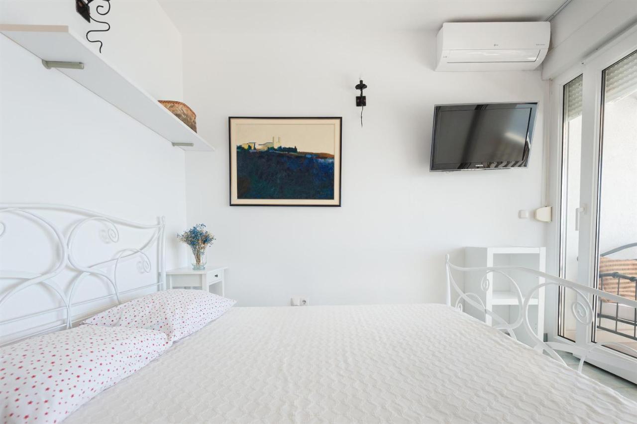 Apartments Gordana ロクヴァ・ロゴズニツァ エクステリア 写真